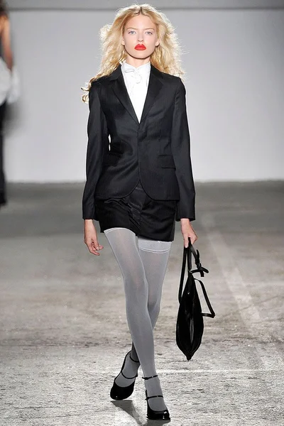 Look 9